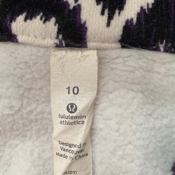 💜LULULEMON SCUBA HOODIE/JACKET-IKAT PRINT, 10💜 - Picture 5 of 8